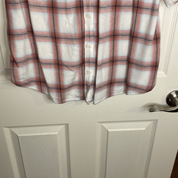 Short sleeve soft plaid button down top universal thread size xl - Picture 4 of 8